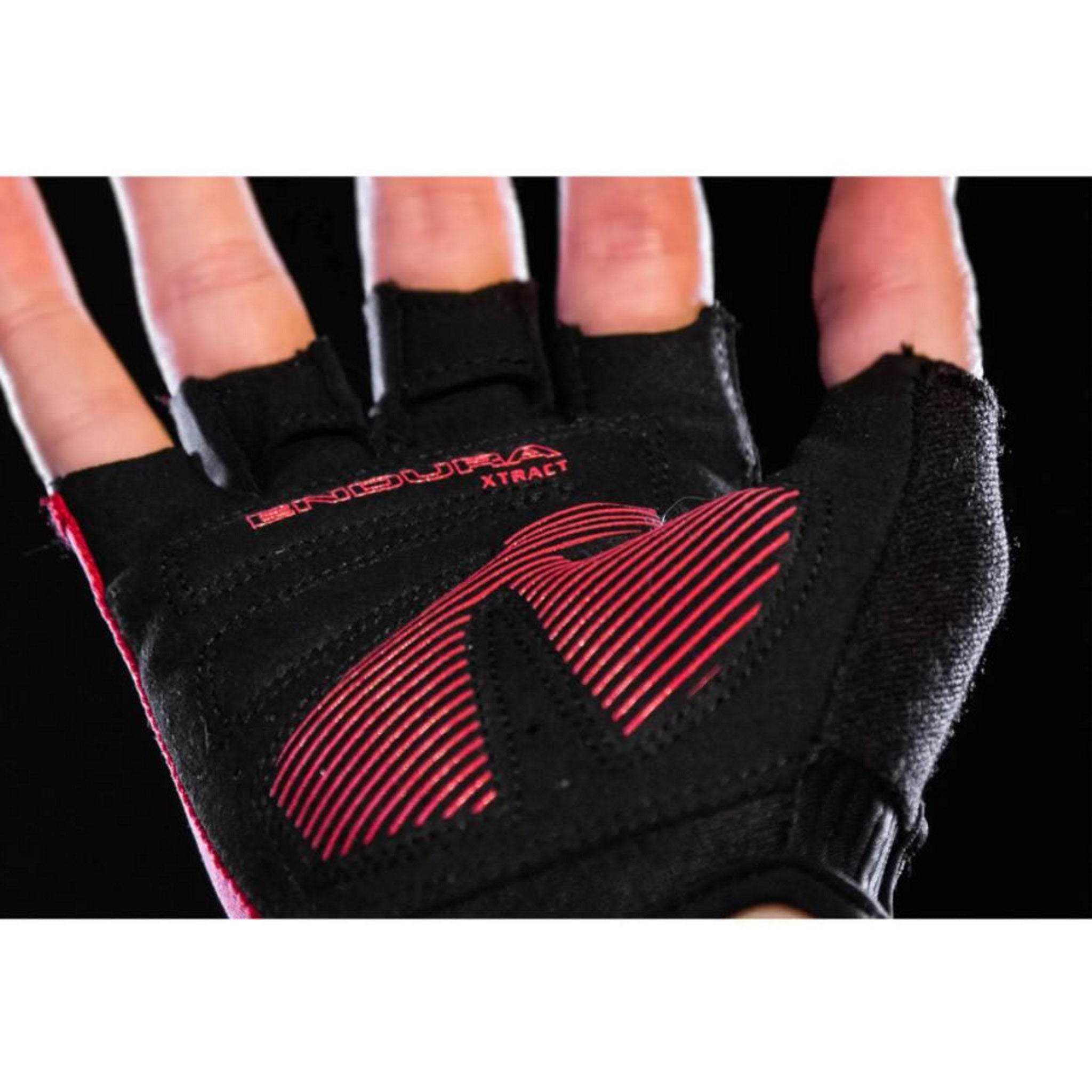 Endura Black Xtract II Cycling Mitt - Ideal All - Around Cycling Gloves