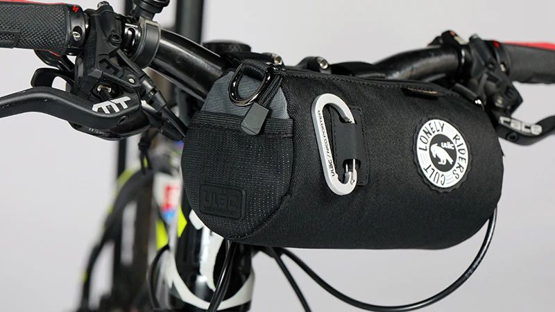 ULAC 1.5L Black/Grey Handlebar Roll Bag with Carabiner for Bicycles