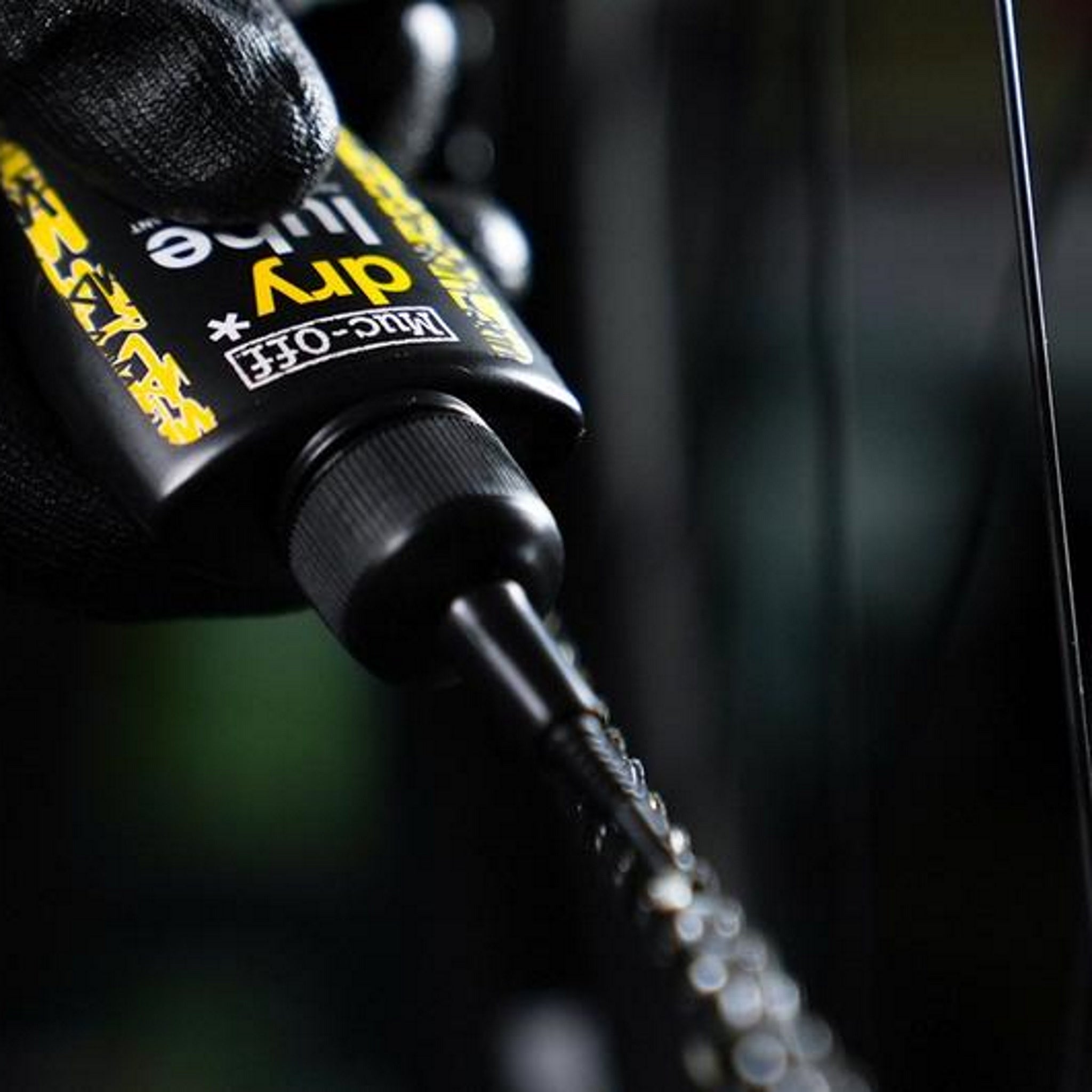 120ml Muc-Off Dry Weather Chain Lube - Ideal for Tough Conditions