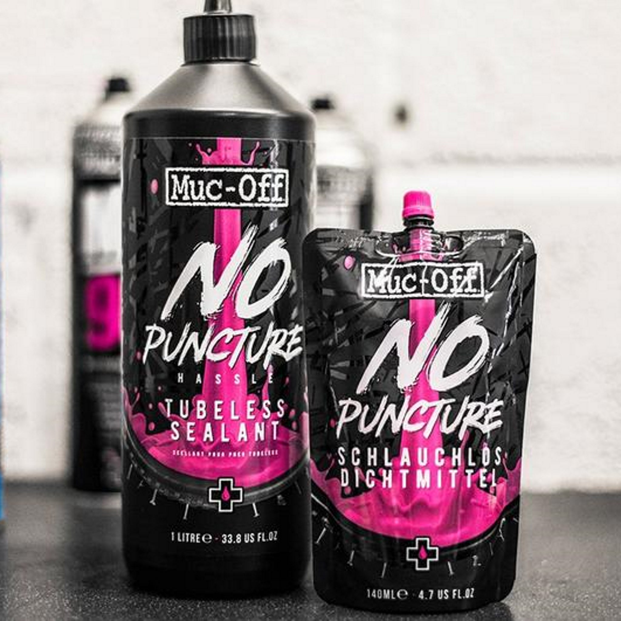 Muc-Off Tubeless Bicycle Tyre Sealant - No Puncture Hassle, 1 Litre Bottle