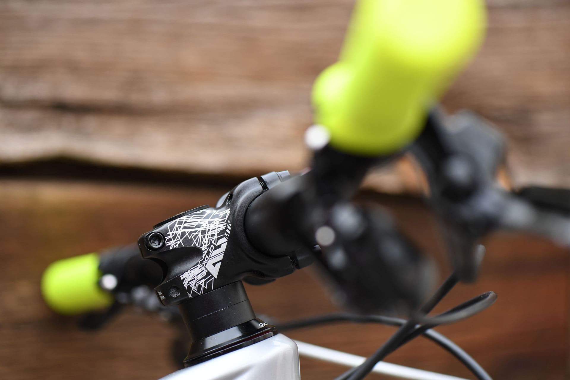 Yellow XLC GR - G26 Ergonomic Lock - On Grips for Excellent Durability