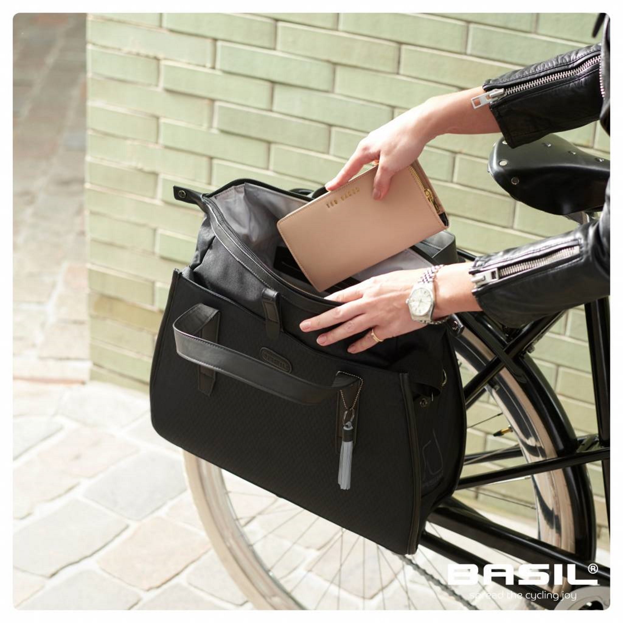 17L Midnight Black Basil Noir Waterproof Business & Bicycle Shoulder Bag