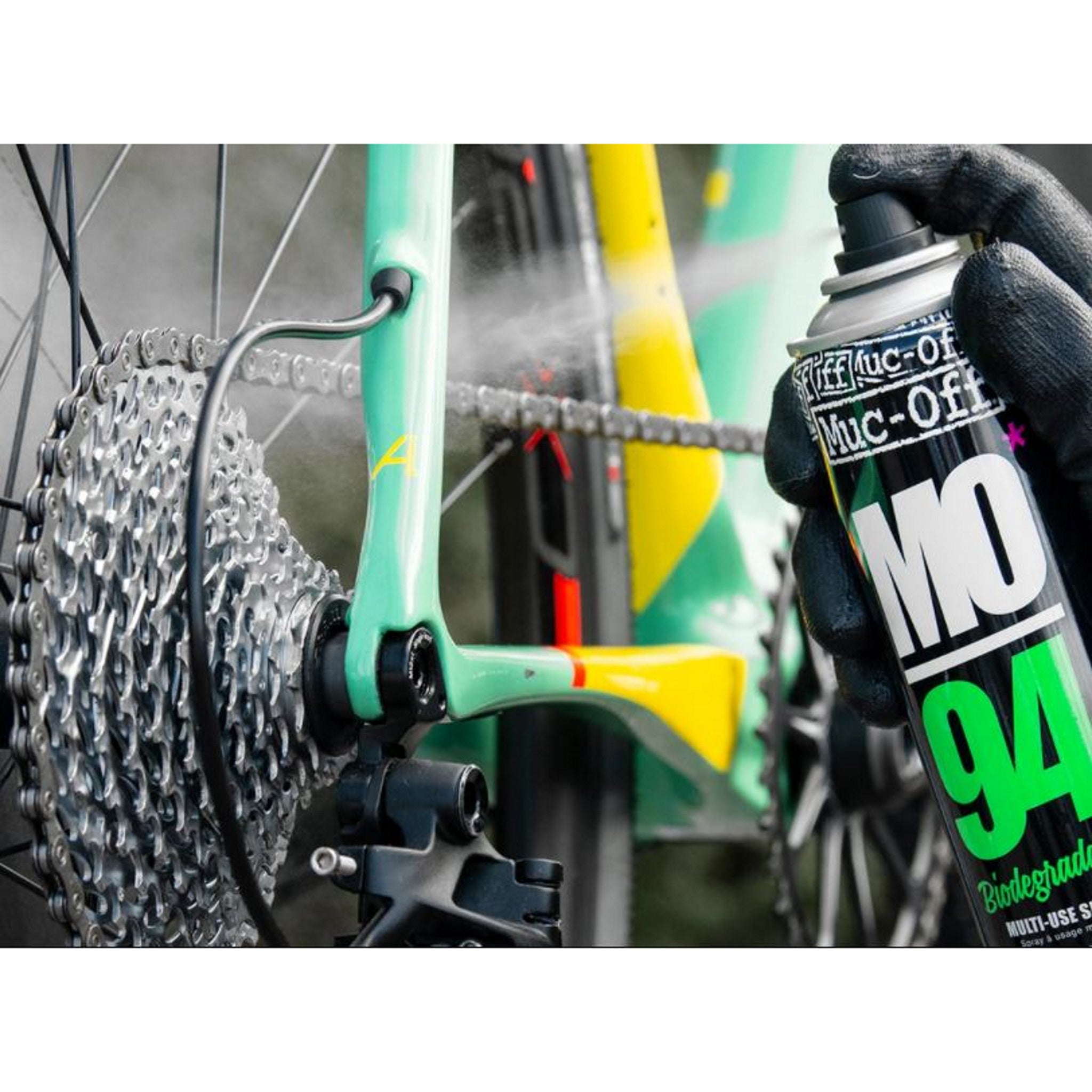 Muc-Off Bundle: Bike Cleaning, Protecting and Wet Lube Kit