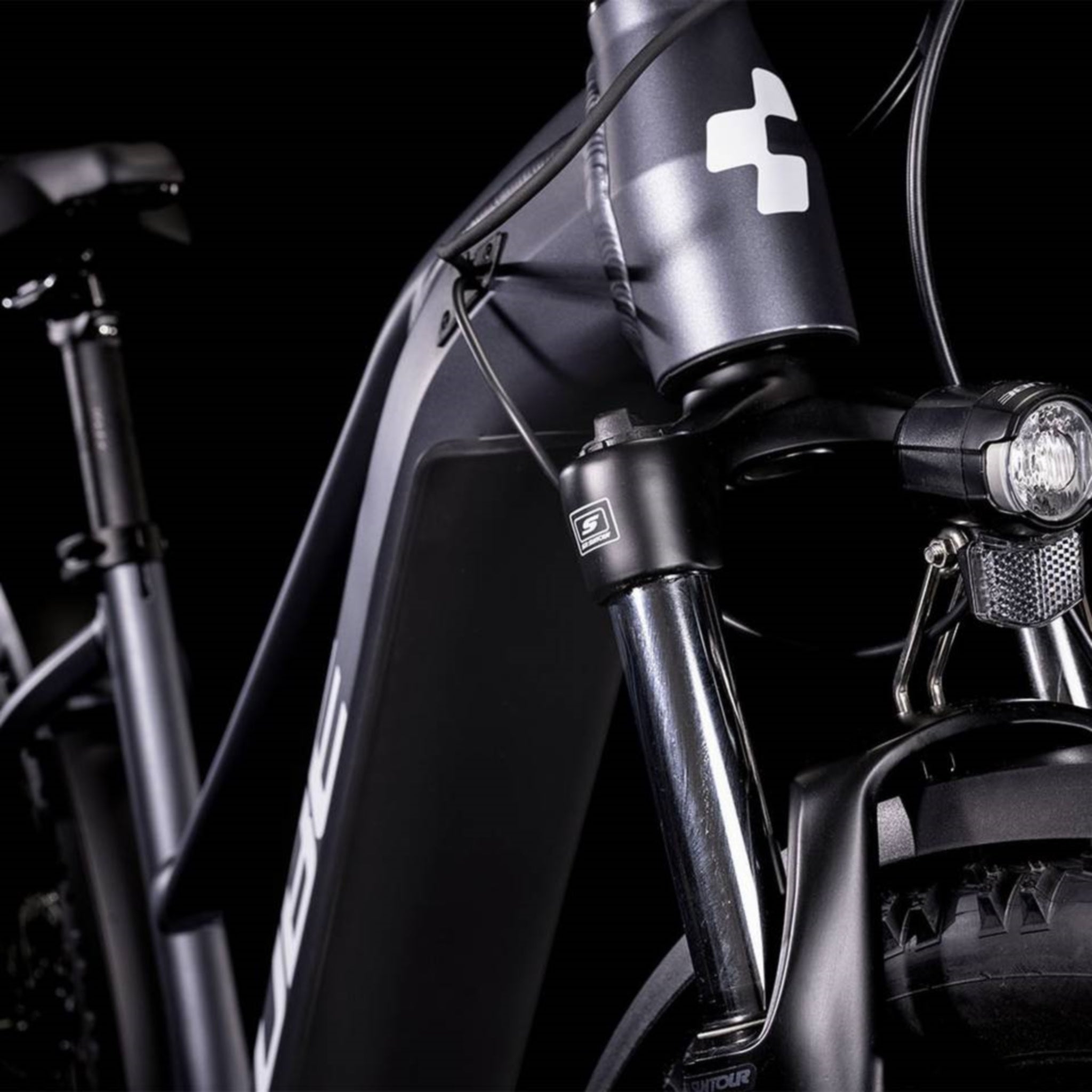 Cube Reaction Hybrid Performance 500 Allroad Metallic Grey and White Trapeze Electric Bicycle with 504Wh Battery